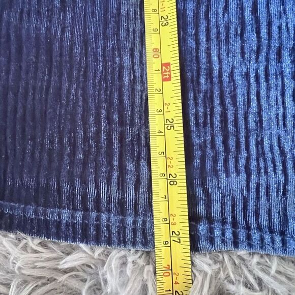 Adrianna Papell Blouse Top Size 3X Blue Velvet Ribbed Stretch Scoop Neck - Picture 10 of 10